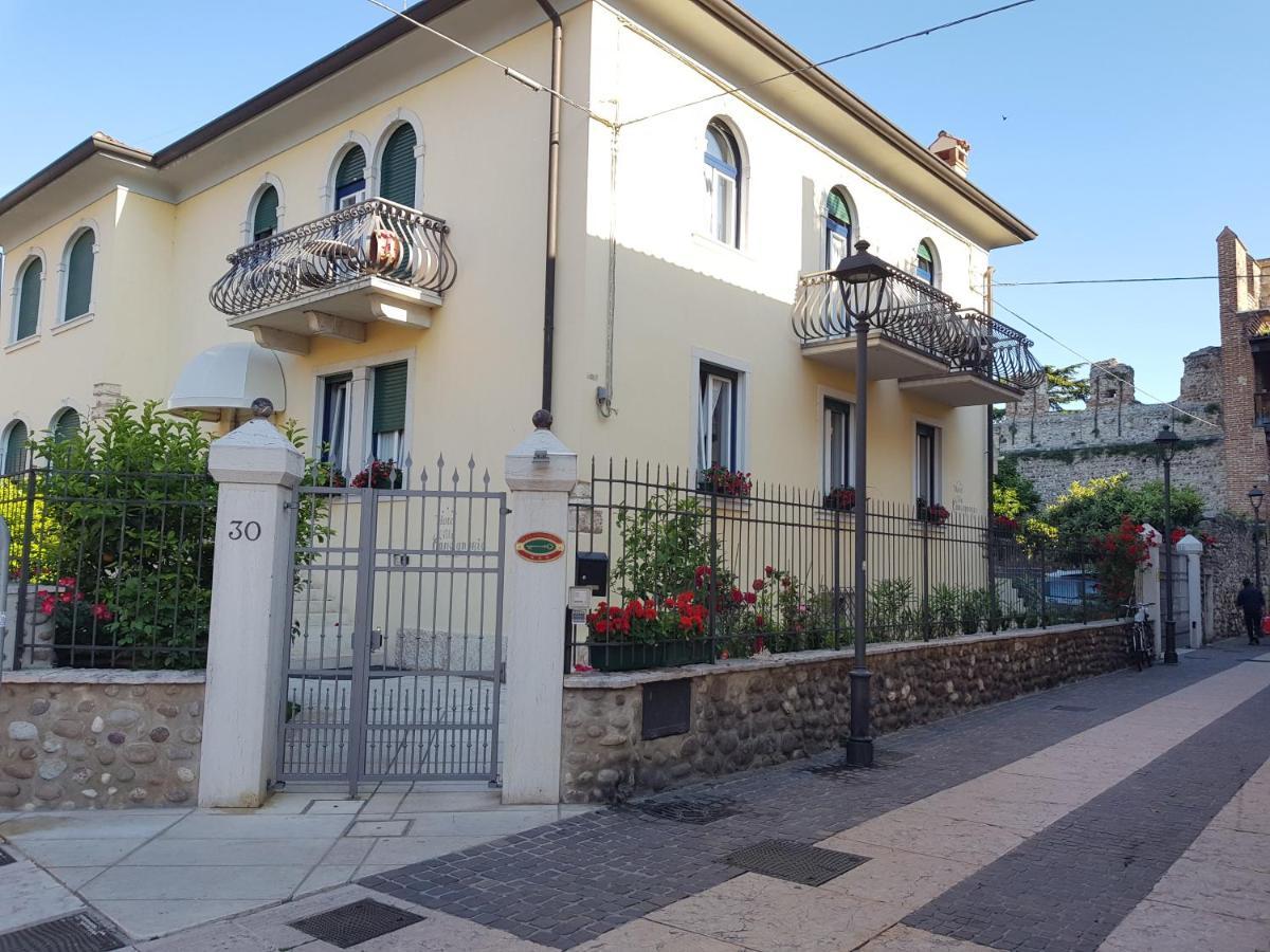 Hotel Villa Cansignorio Lazise Exterior photo