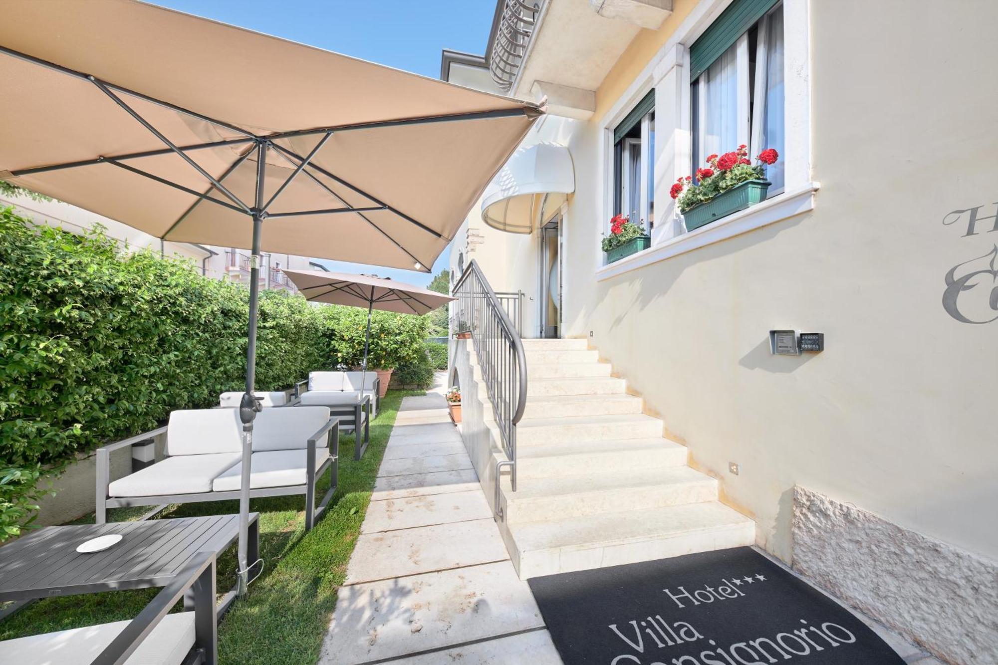 Hotel Villa Cansignorio Lazise Exterior photo