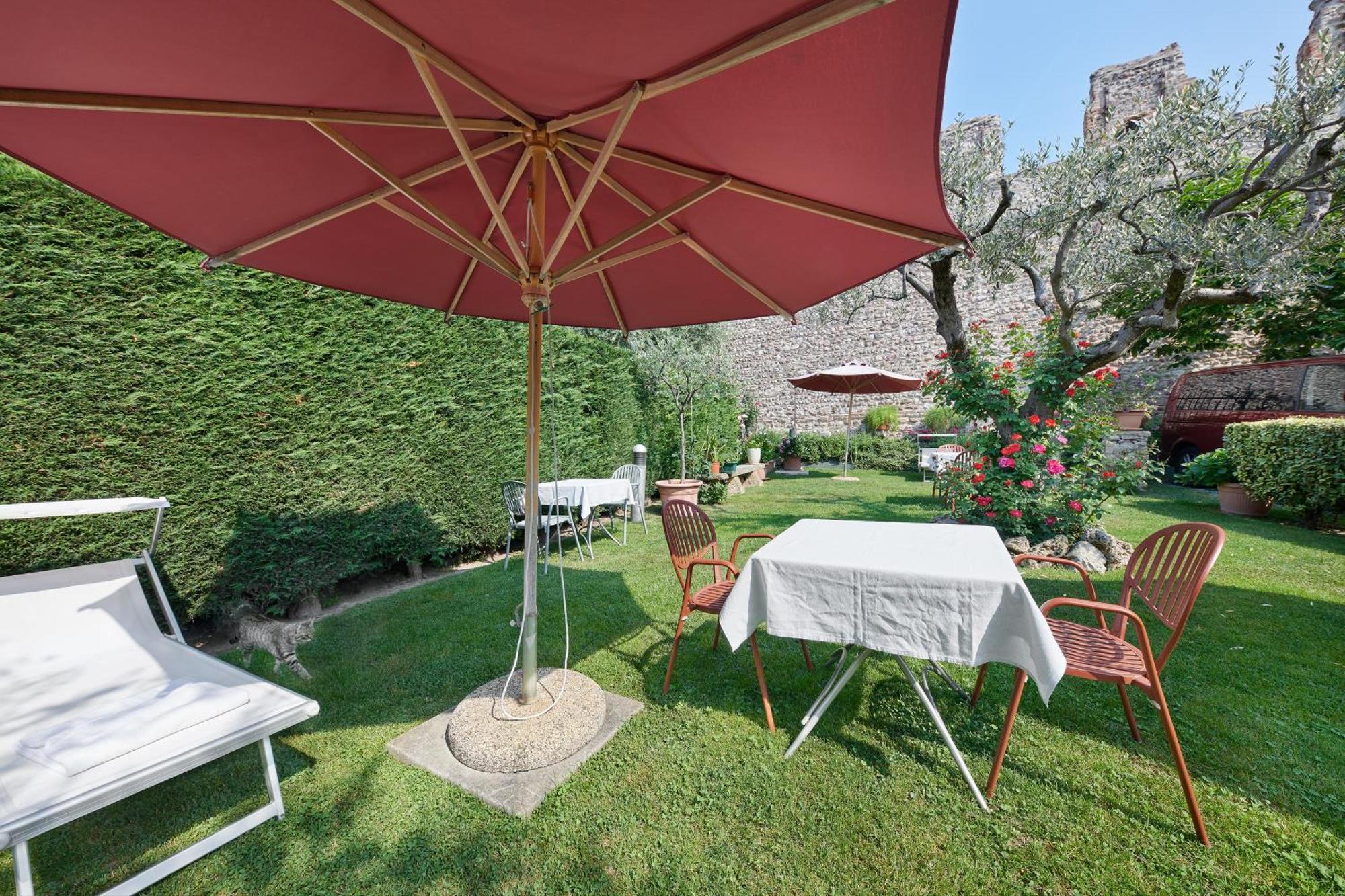 Hotel Villa Cansignorio Lazise Exterior photo